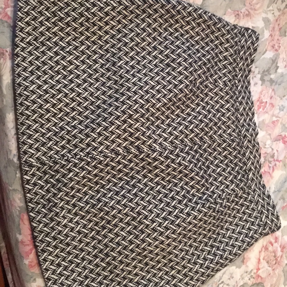 Cute Chevron Pattern Skirt